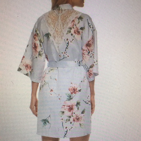 Apt. 9 Floral Satin Lace Accent Belted Wrap Robe size Medium - Picture 6 of 16